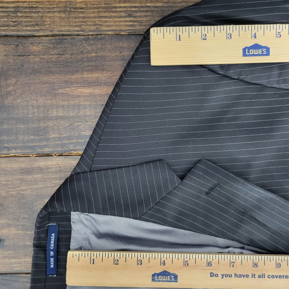 Ralph Lauren Men's Sport Coat Blazer Two Button Black Pin Striped Wool Size 44R - Picture 4 of 14